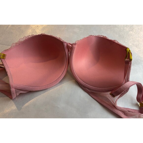 Victoria secret push up bra 38C - Picture 2 of 4
